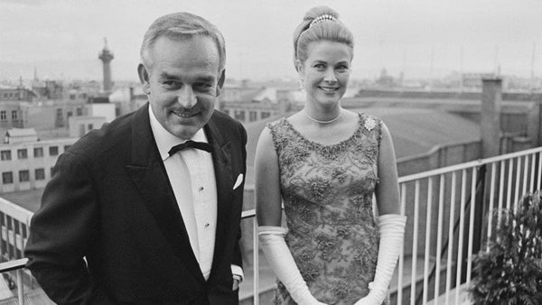 Grace Kelly e Ranieri III: la mostra che consacra l'eleganza eterna