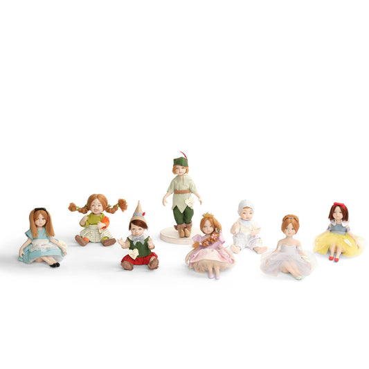 PIPPI CALZELUNGHE FIABE DOLLS SARA'S IDEA | in porcellana | 14x16cm