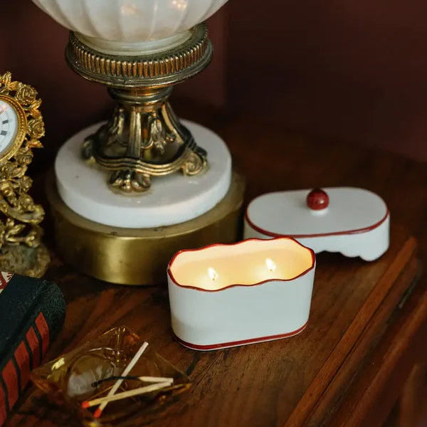 CANDELA CERAMIC DISH FRENCH LINEN&ORRIS PADDYWAX - in vasetto in ceramica - 155g | Adele Cherie