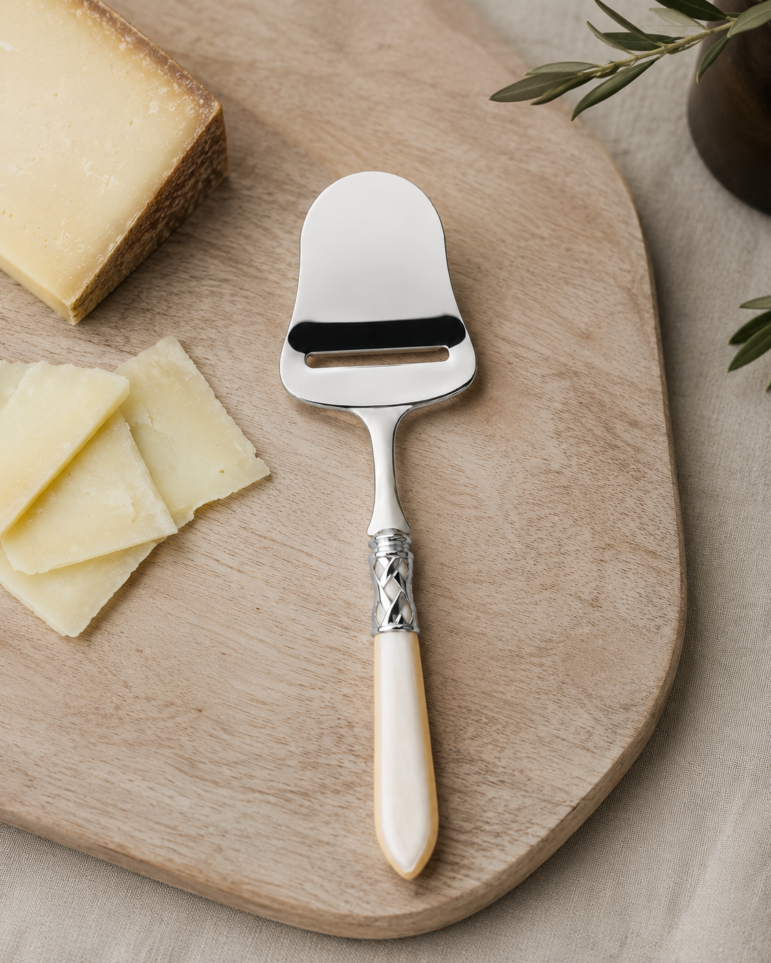PALA AFFETTA FORMAGGIO ALLADIN CASA BUGATTI | in acciaio