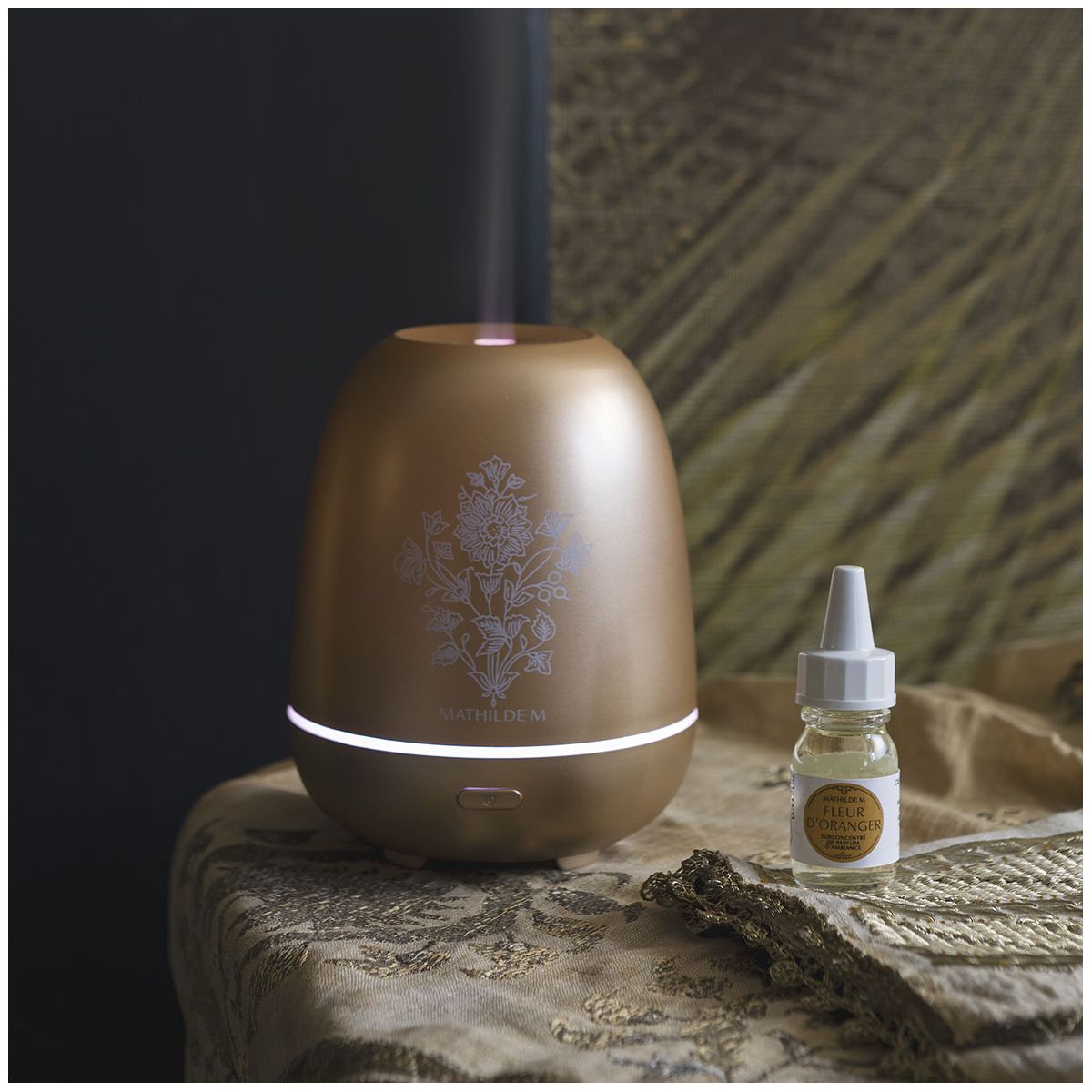 PROFUMO IDROSOLUBILE LES INTEMPORELLES MATHILDE M. - fragranza Marquise - 10ml - foto 3 | Adele Chérie