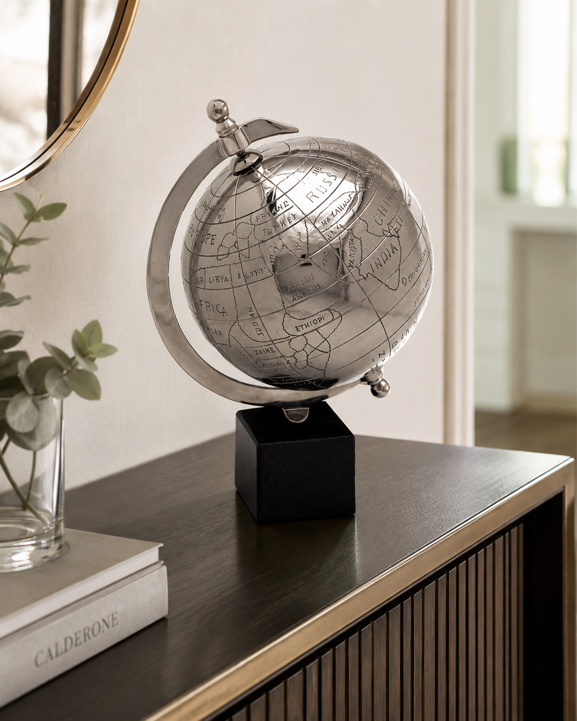 GLOBE MARBLE CATERPILLAR | marble base | Ø17x27cm